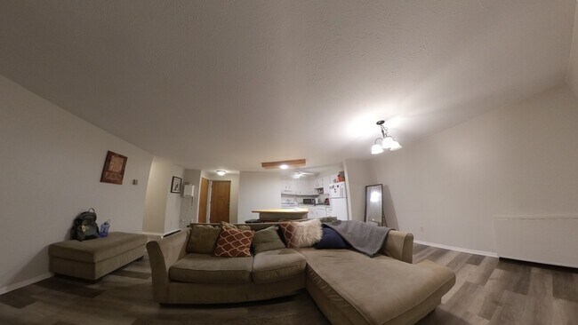 Foto del edificio - 3400 Wooster Rd