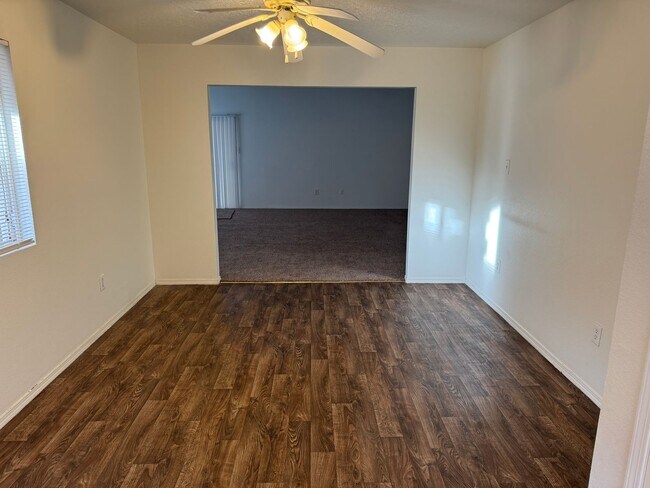 Foto del edificio - 6235 Contess Rd NW