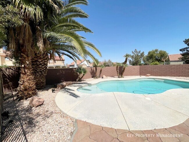 Building Photo - 640 Moonlight Mesa Dr