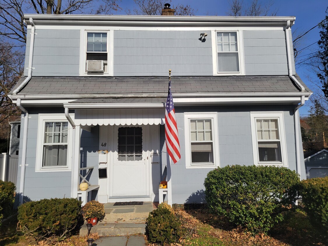 48 Summer St, New Canaan, CT 06840 Townhouse for Rent in New Canaan