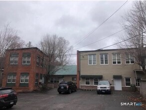 Building Photo - 108 Brook St