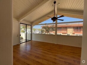 Building Photo - 7500 Vieja Castilla Way