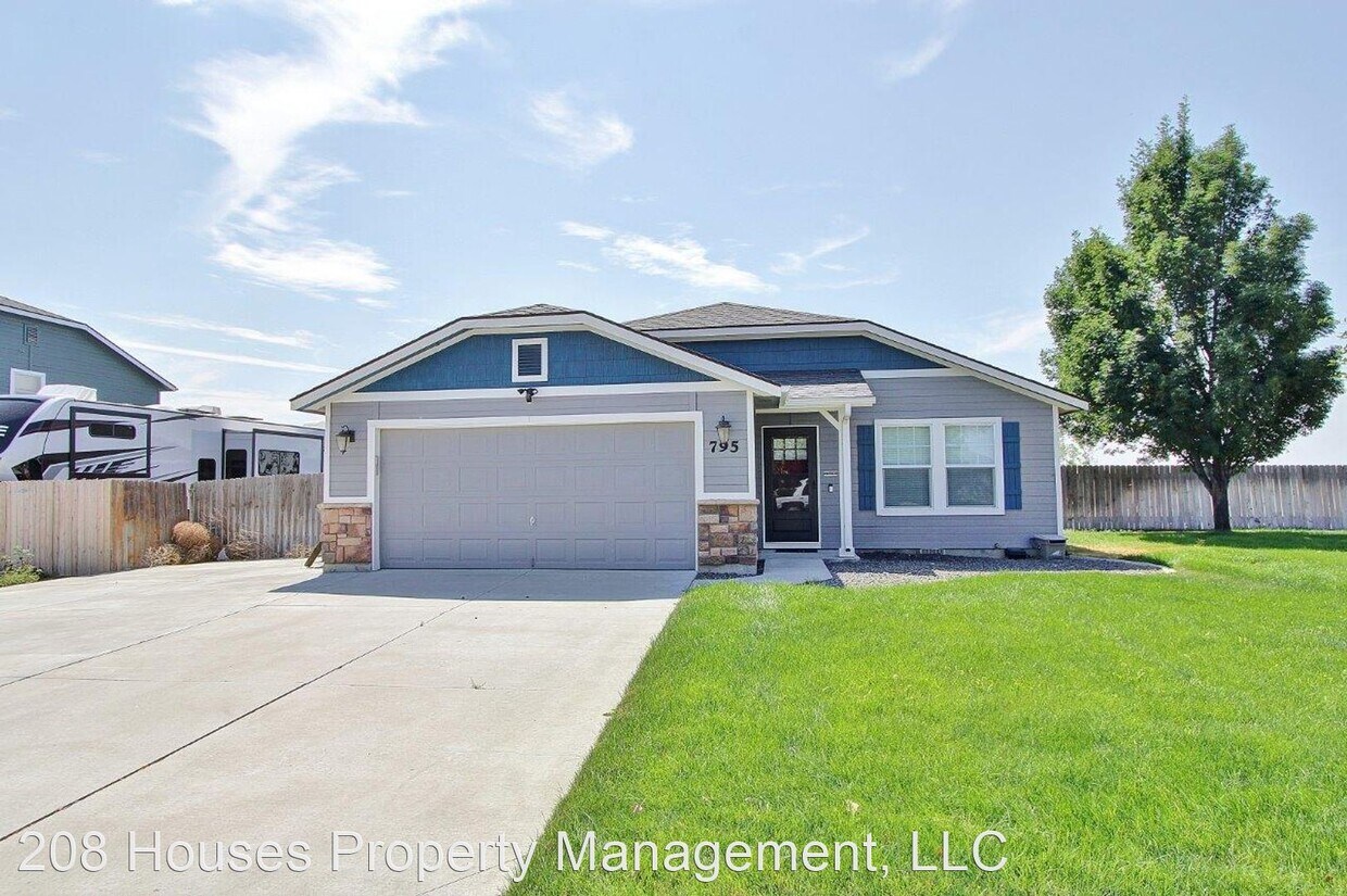 Foto principal - 3 br, 2 bath House - 795 SW Miner St