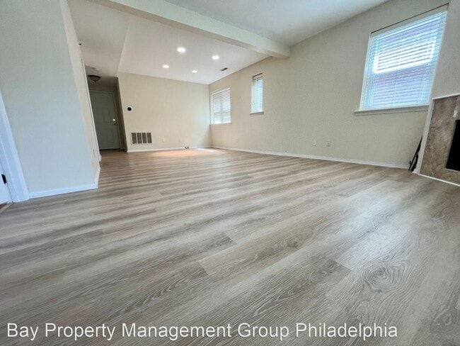 Building Photo - 1 br, 1.5 bath House - 237 Montgomery Ave ...
