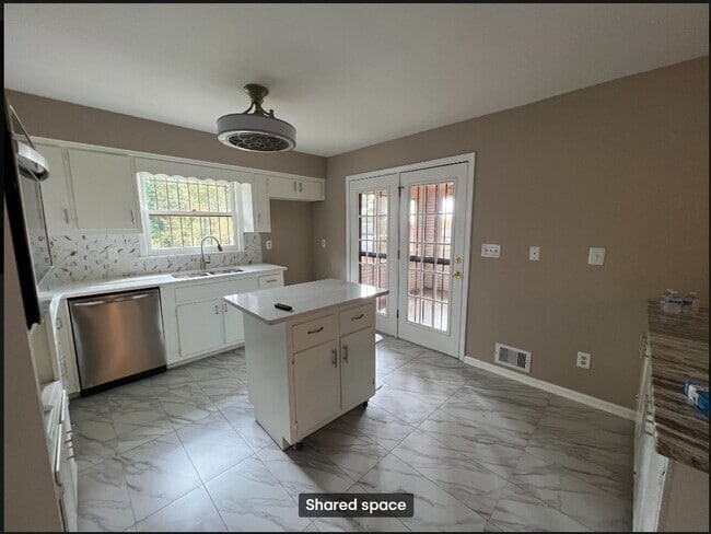 Foto del edificio - 1451 Snapfinger Rd