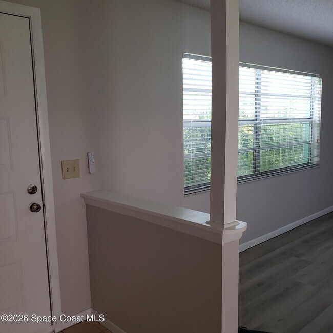 Foto del edificio - 1306 Woodingham Ct