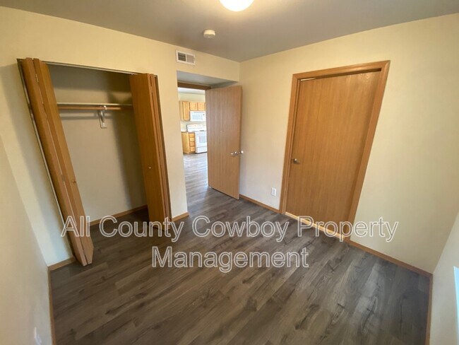 Foto del edificio - 535 Mitchell St