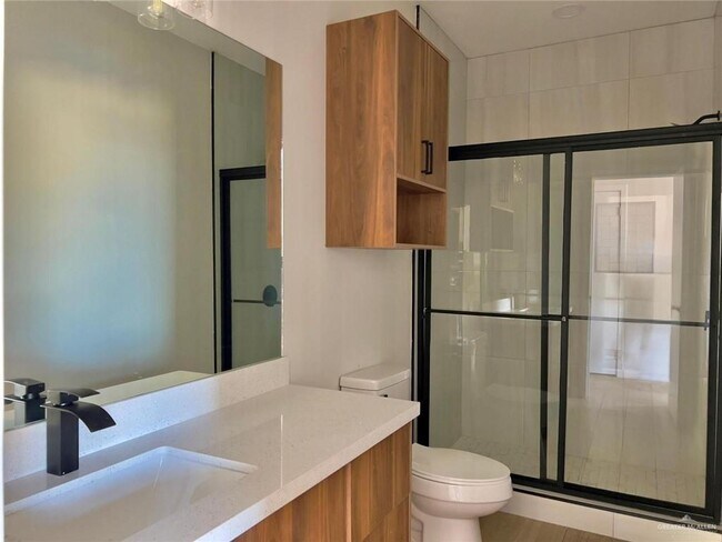 Foto del edificio - 7 S Michigan St