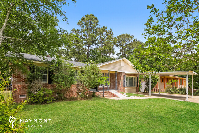 Foto del edificio - Spacious 5 Bedroom in Charleston!