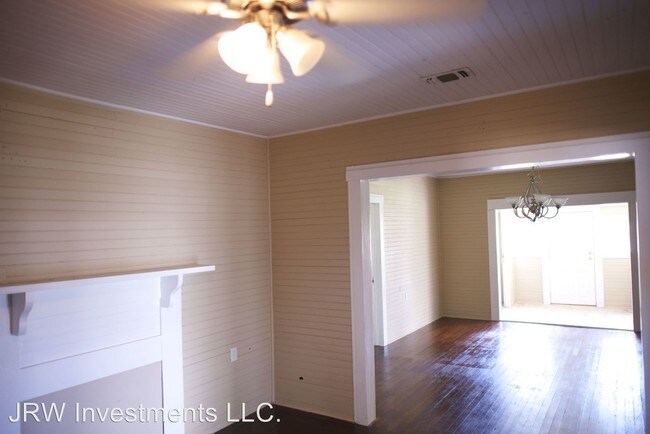 Foto del edificio - 1318 Georgia Ave