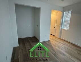 Building Photo - 2278 Monferrato St