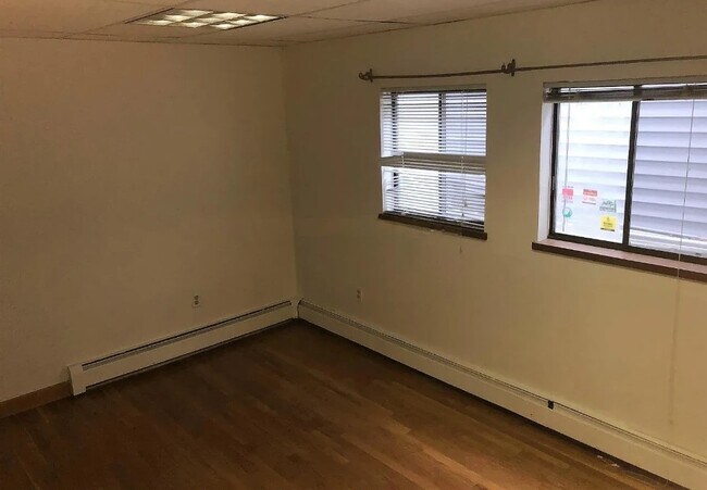 Foto del edificio - 341 Summer St
