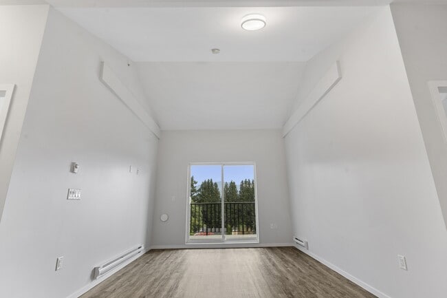 Building Photo - 46060-46060 Mellard Ave