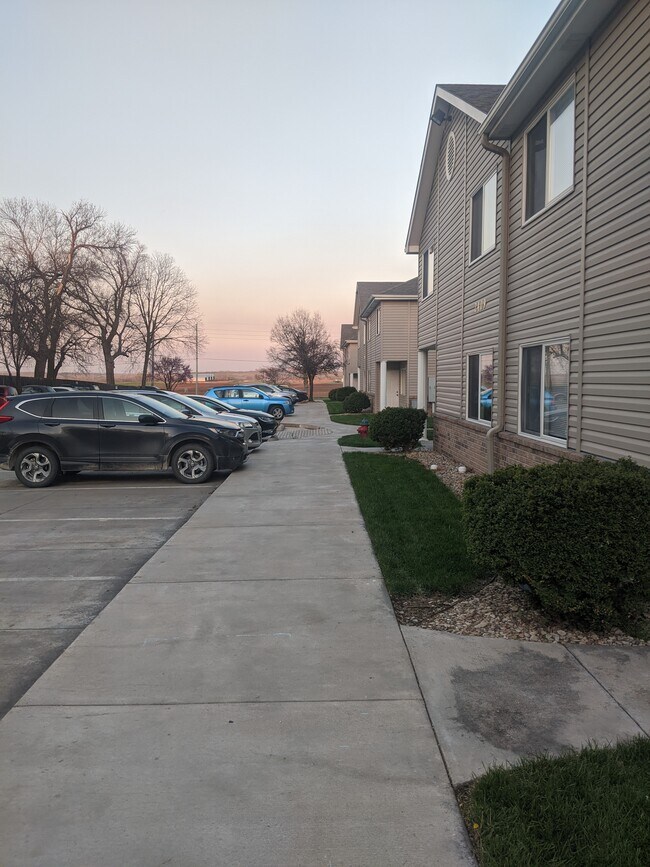 Frente - 2405 Stadium Pl