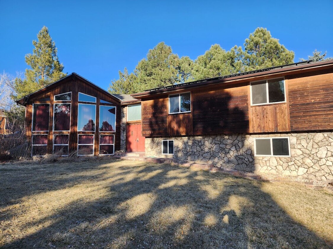Primary Photo - Long Realty & Property Management - 5 Bedr...