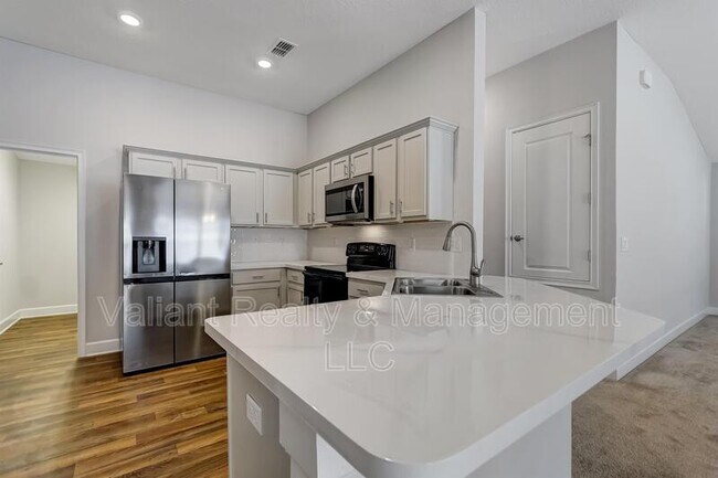 Foto del edificio - 9888 Olivia St