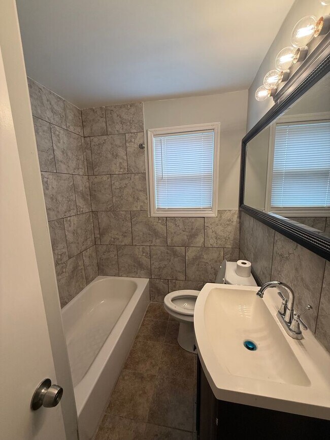 Foto del edificio - 9066 Pallardy Ln