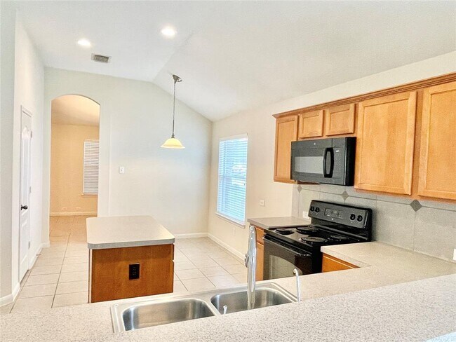 Building Photo - 910 Pickett Hill Ln
