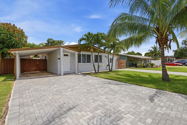 Foto del edificio - 4380 NW 59th Ct