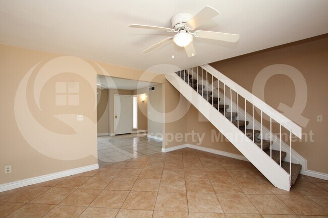 Building Photo - 5644 S 44th Pl