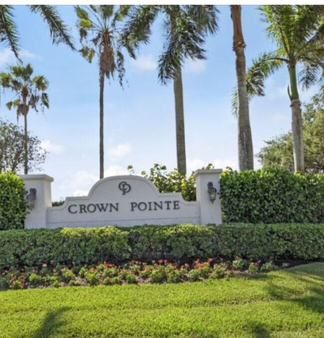 Foto del edificio - 1961 E Crown Pointe Blvd