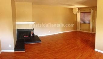 Primary Photo - 13543 Moorpark St