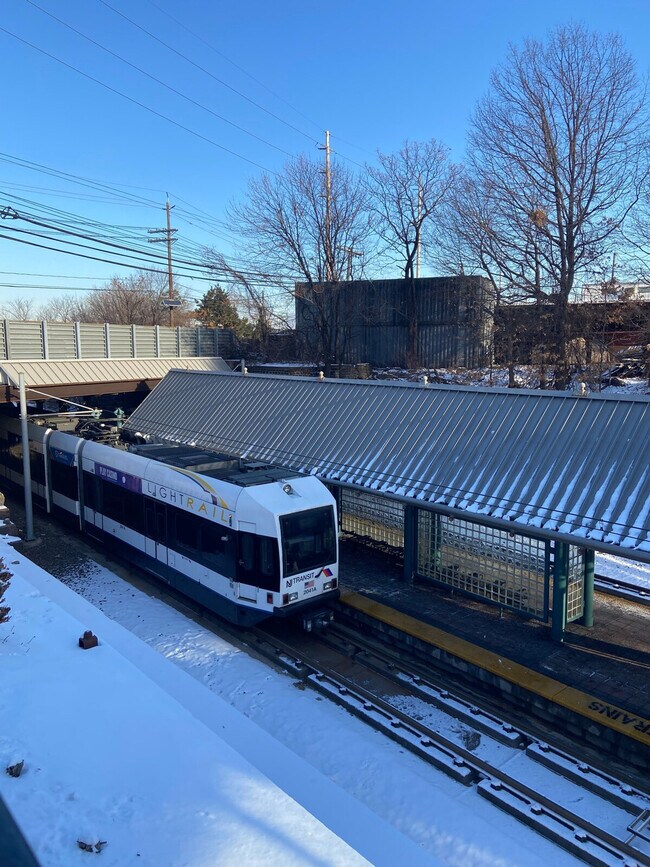 Foto del edificio - 1608 52nd St