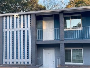 Foto del edificio - 5811 Old Shell Rd