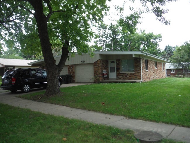 U of I Duplex - University Rental Portfolio