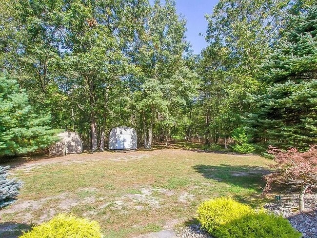 Foto del edificio - 70 Bowman Rd