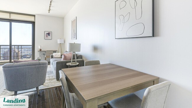 Building Photo - 777 Preston St