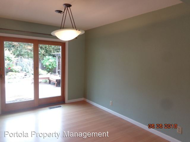Building Photo - 4 br, 3 bath House - 506 Hampstead Way
