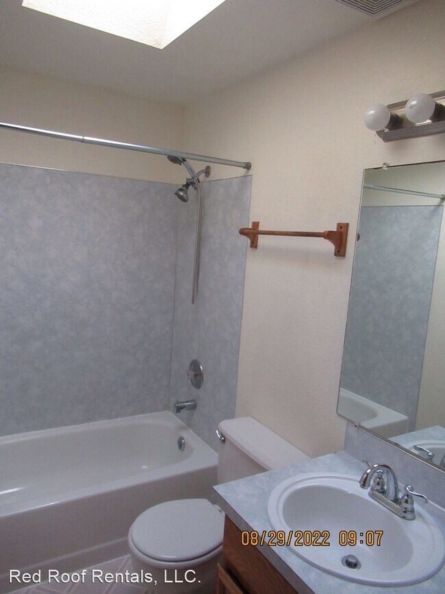 Foto del edificio - 4 br, 2 bath House - 10320 Mt Tacoma Drive SW