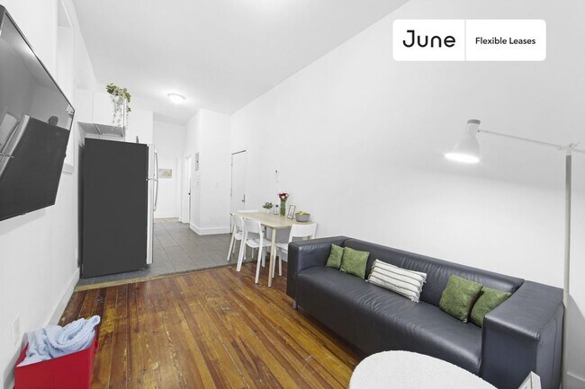 Foto del edificio - Beautiful Private ROOM in Fort Greene