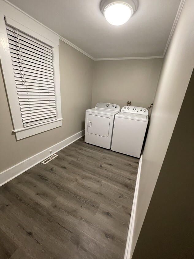 Laundry room - 5 Myrtle St