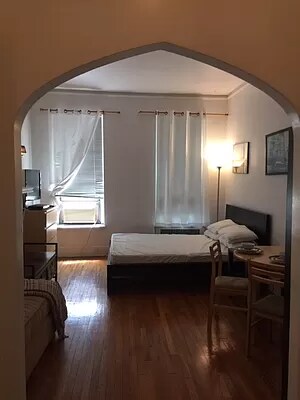 Foto principal - 335 E 85th St