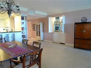 Foto del edificio - 6075 Pelican Bay Blvd