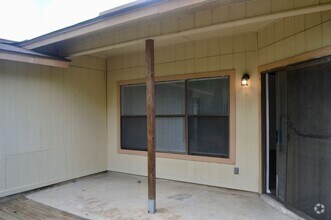 Building Photo - 10046 Apache Village