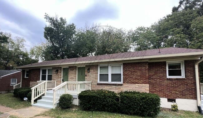Photo - Two Bedroom Ranch Style Apartment Near BNA on Special!