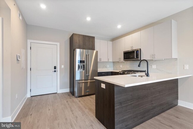 Foto del edificio - 408 N Front St