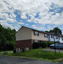 Building Photo - 73 Ferguson Dr