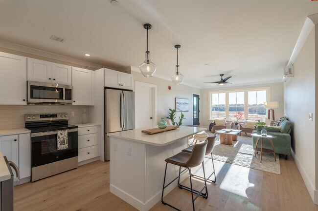 Foto del edificio - 815 Lafayette Rd