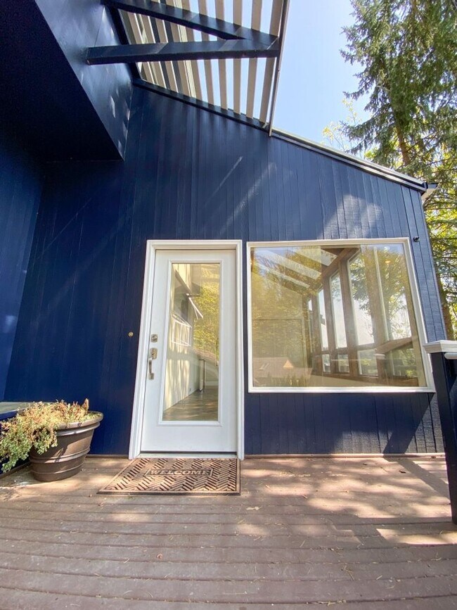 Foto del edificio - 7255 E Mercer Way