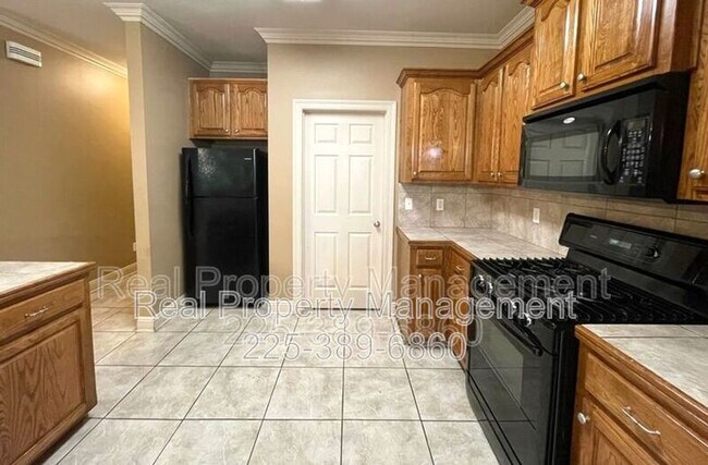 Building Photo - 12328 Dutchtown Villa Dr