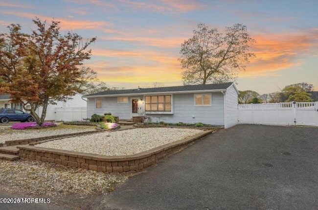 Building Photo - 36 Bay Laurel Dr