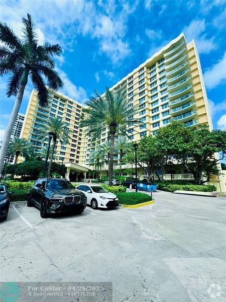 Building Photo - 2501 S Ocean Dr