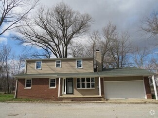 Building Photo - 2607 S Airport Rd