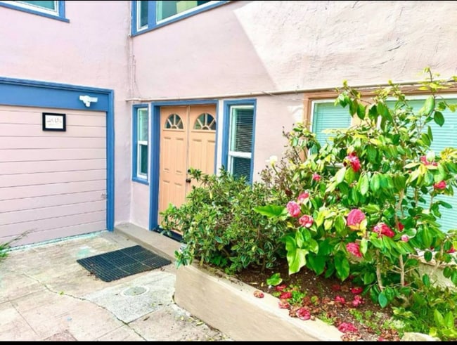 Foto del edificio - 5930 Orchard Ave