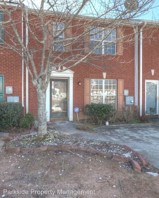 Primary Photo - 5737 Strathmoor Manor Cir