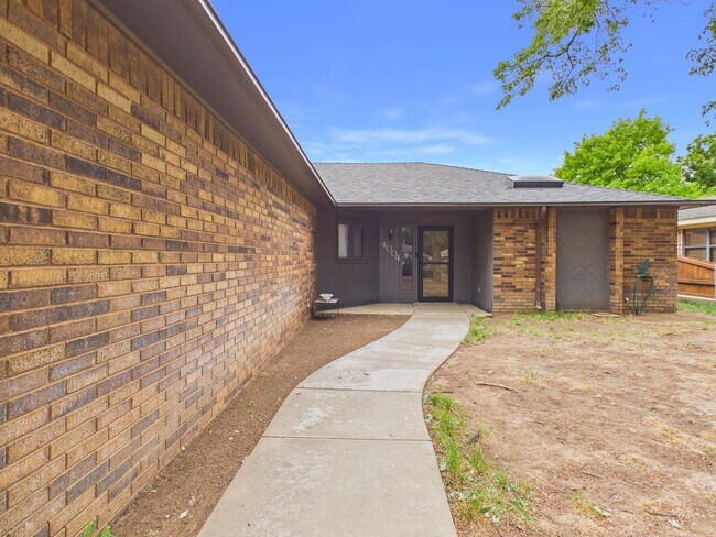 Foto del edificio - Precious Paramount home for Rent!